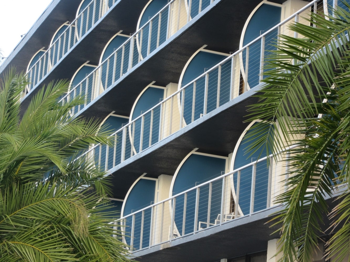 Hotel balcony dividers for privacy