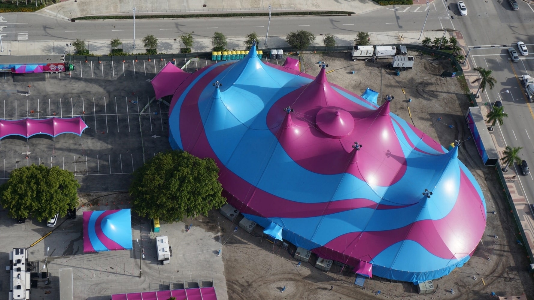 Tent voor het circus Vasquez in Miami
