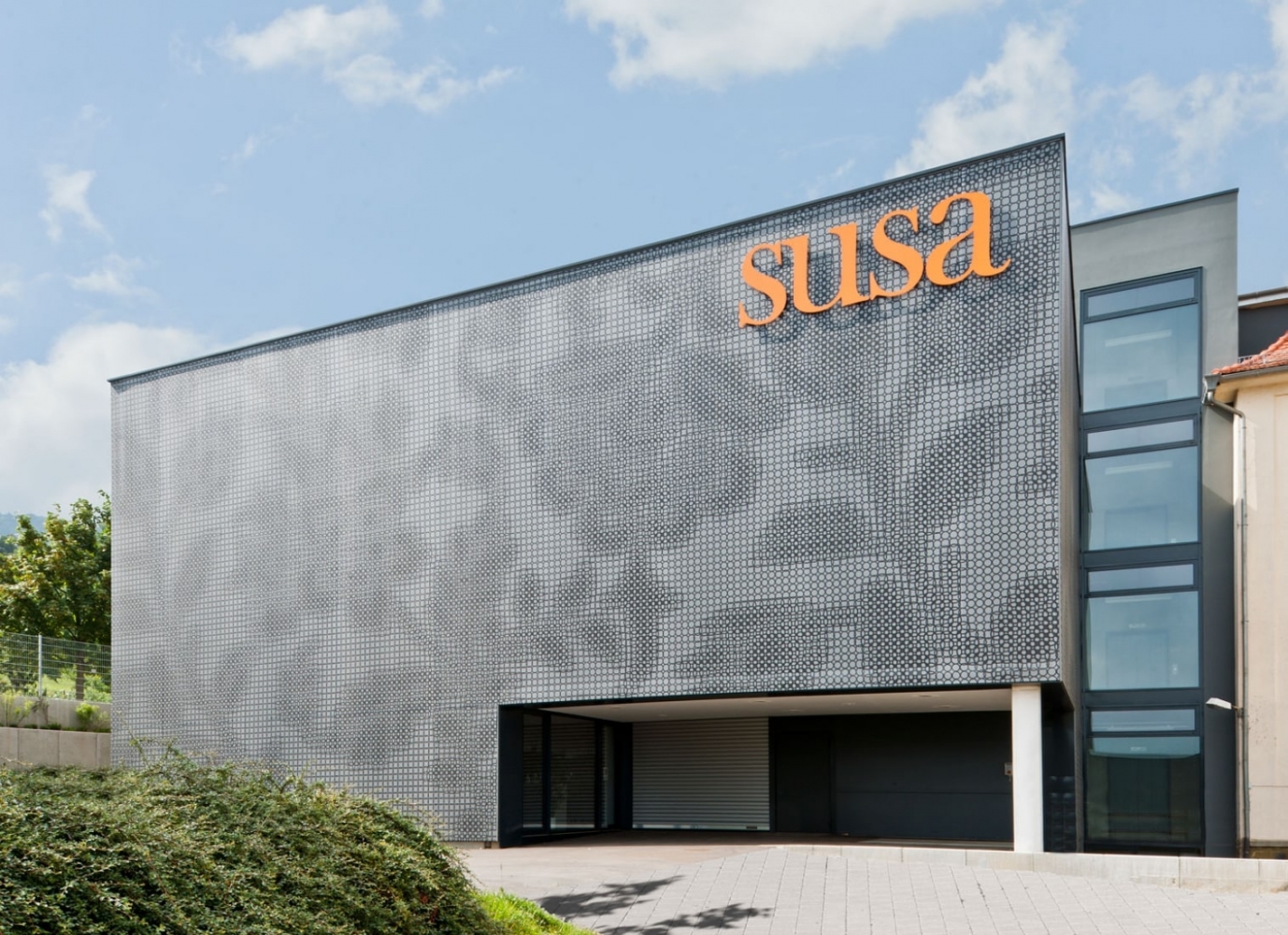 Gevel van de showroom van de firma Susa